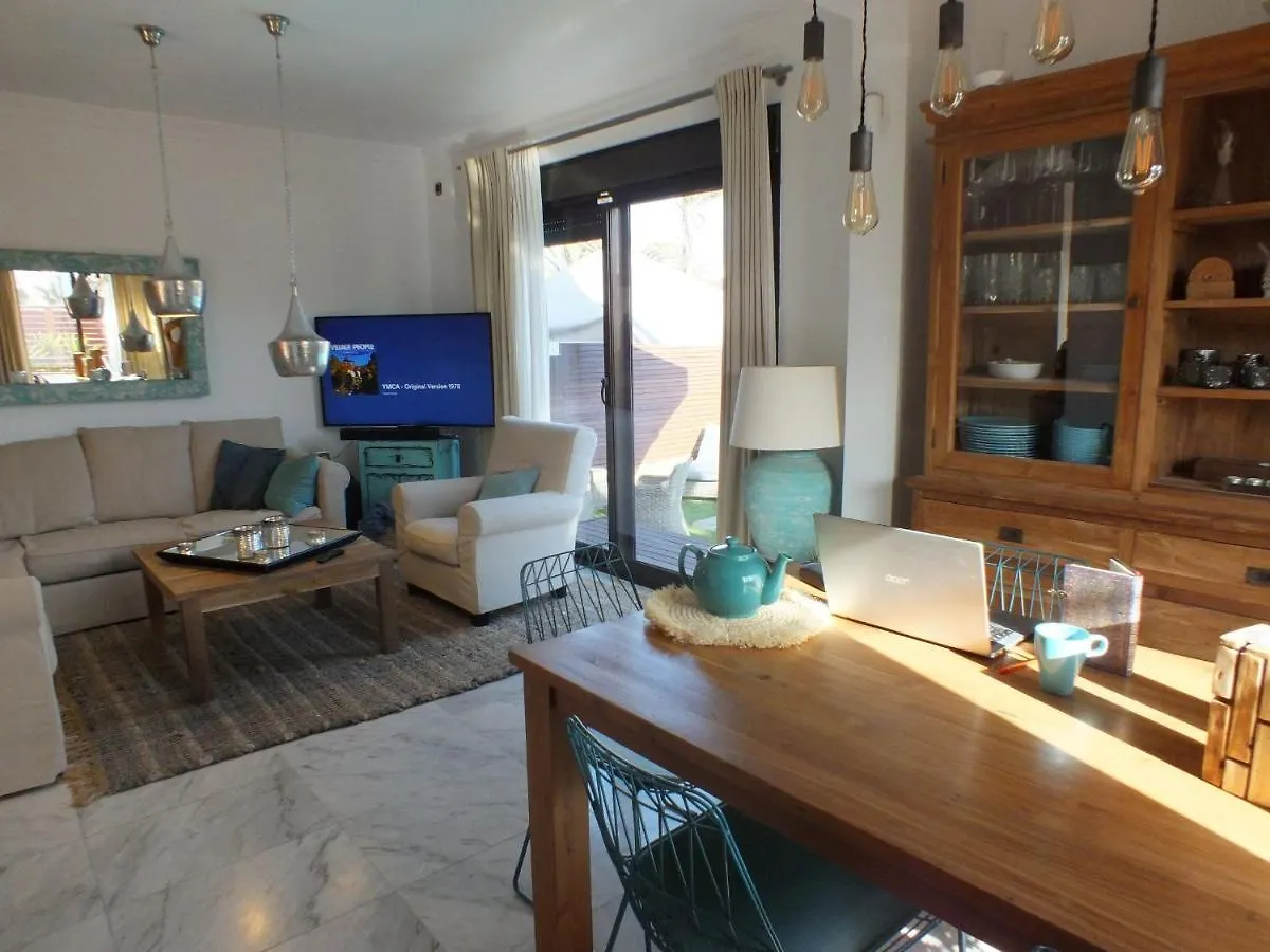 Paradise Beach House: Piscina Privada, Playa 100M Corralejo Villa