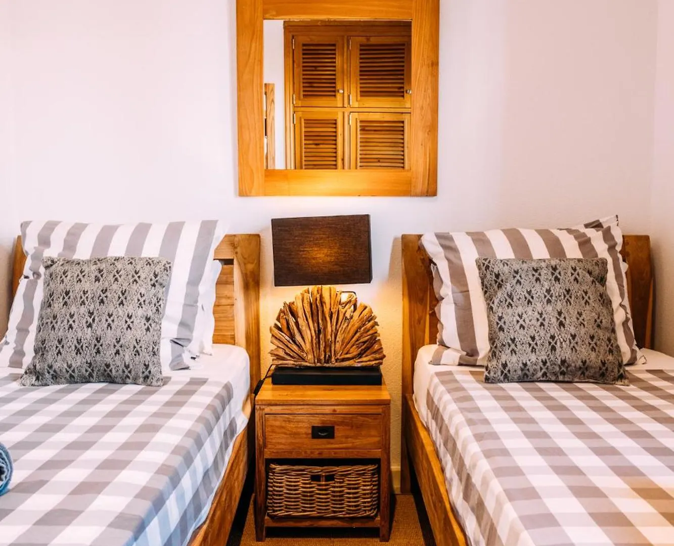 Paradise Beach House: Piscina Privada, Playa 100M Corralejo Villa