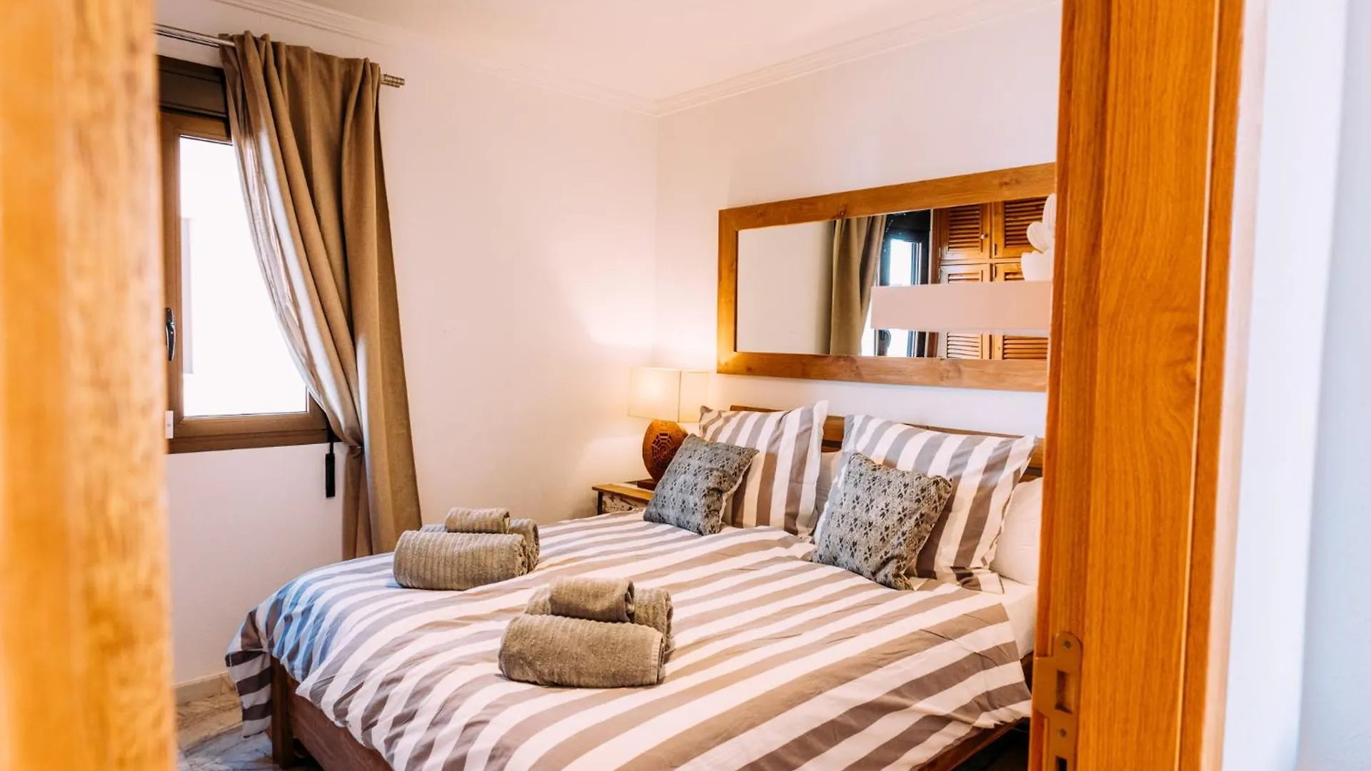 Villa Paradise Beach House: Piscina Privada, Playa 100M Corralejo