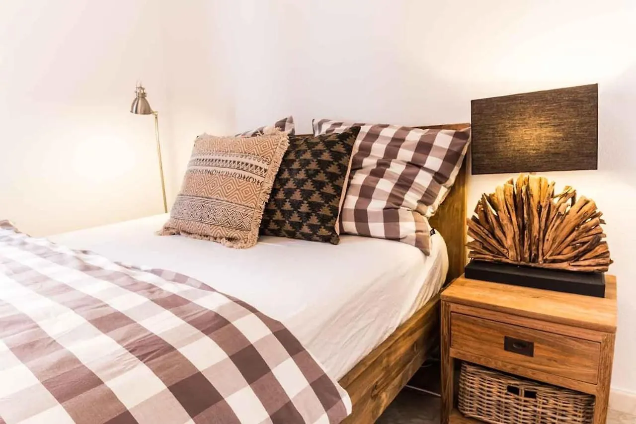Villa Paradise Beach House: Piscina Privada, Playa 100M Corralejo